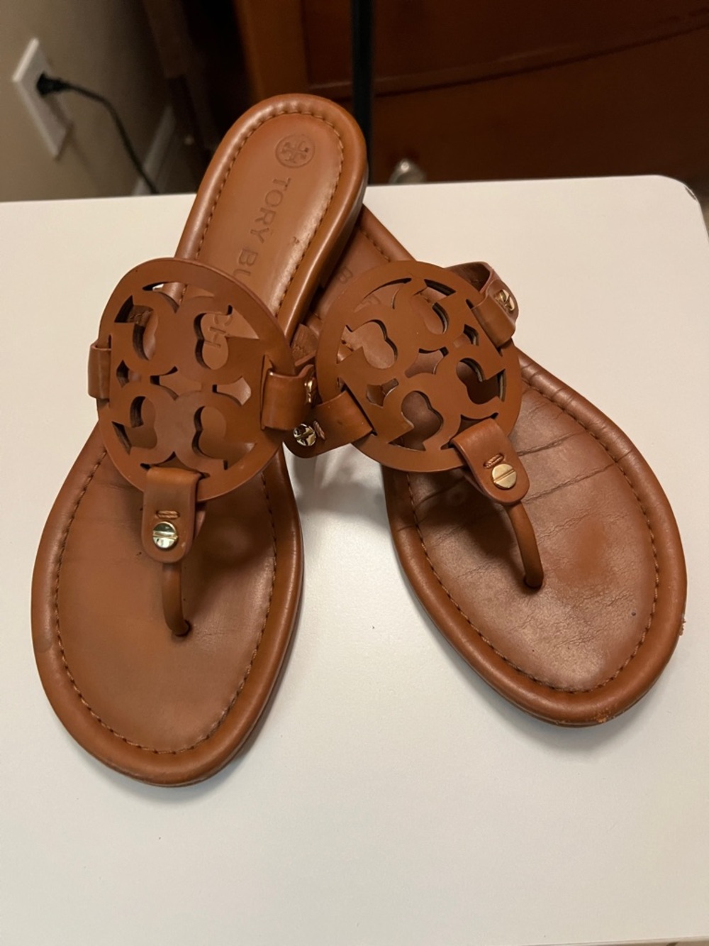 Tory Burch Tan Leather Cutout Logo Thong Sandals